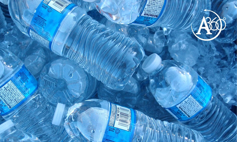 L’acqua in bottiglia di plastica:  fa male?