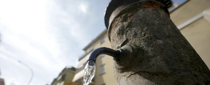 Emergenza acqua a Roma, perché non chiudere i nasoni
