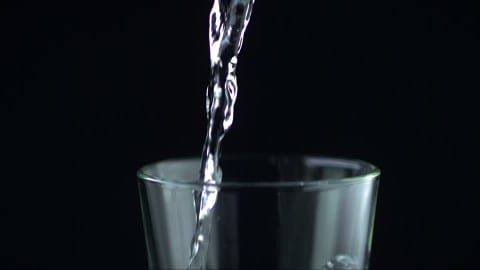 L’Acqua migliore da bere? Tutti i pro e i contro